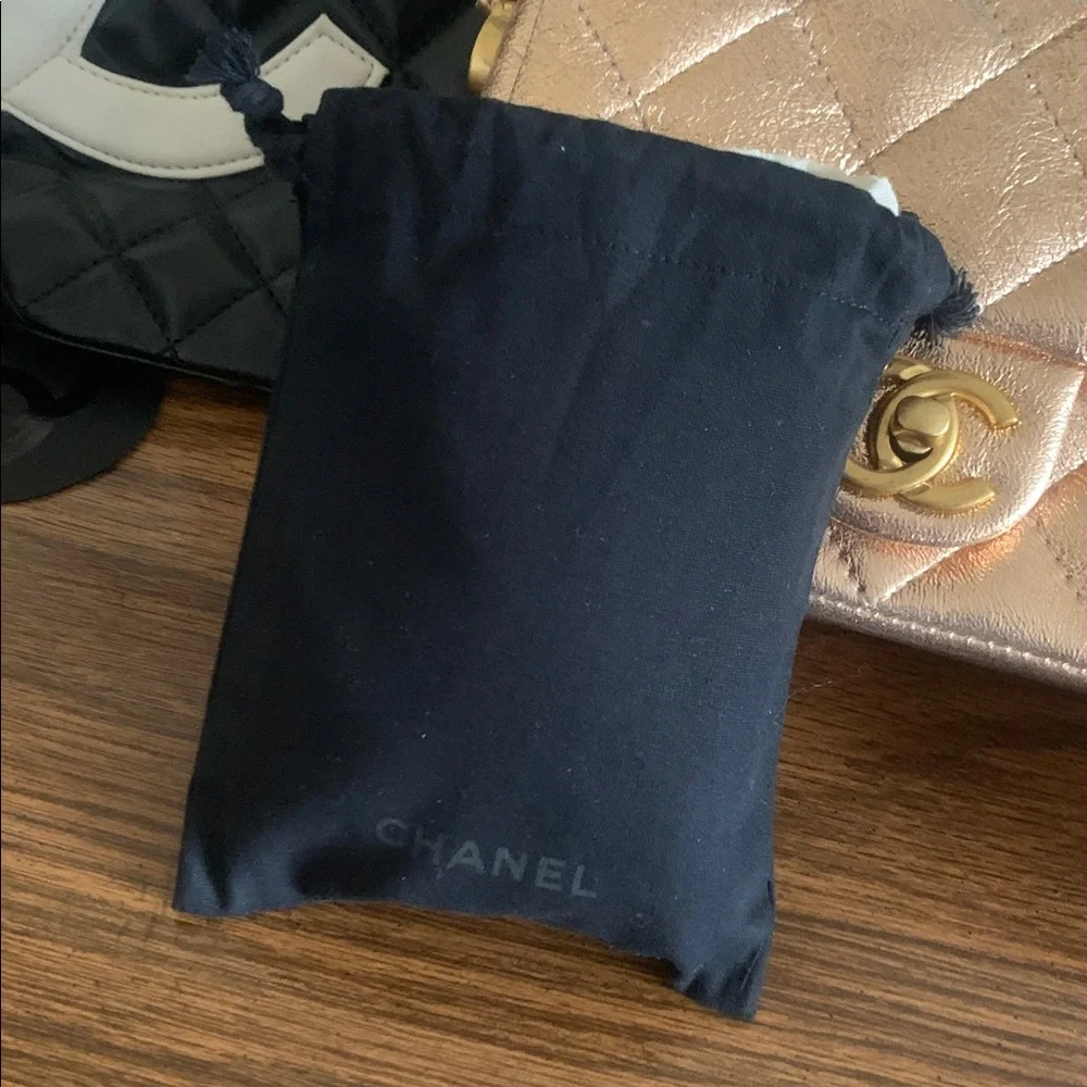 CHANEL Easter lilac polish, Dior puffs and Prada makeup collection w new bag 620